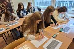 b1c7d9b5-f982-48bb-b73d-98a034954f1f