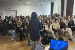 f25e4cb4-fe8c-4991-bf88-32b6ea43313b