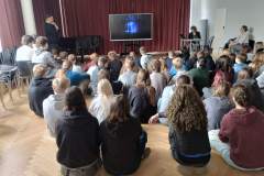 9c1c446f-2789-4b01-978a-f8e3e435ed03